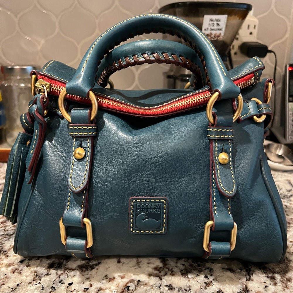 💙Dooney & Bourke Florentine Micro Satchel
